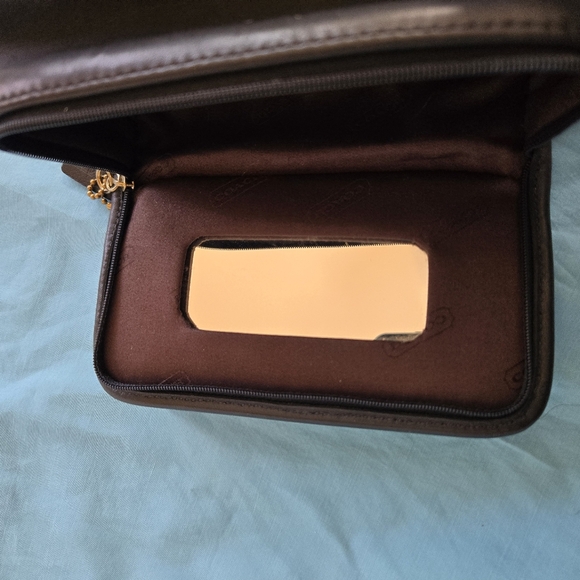 COACH VINTAGE CHUBBY COSMETIC CASE  MAHOGANY LEATHER WITH MIRROR 6925 - Picture 7 of 8